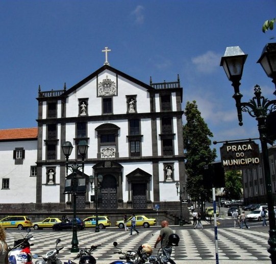 Iglesia Colegio