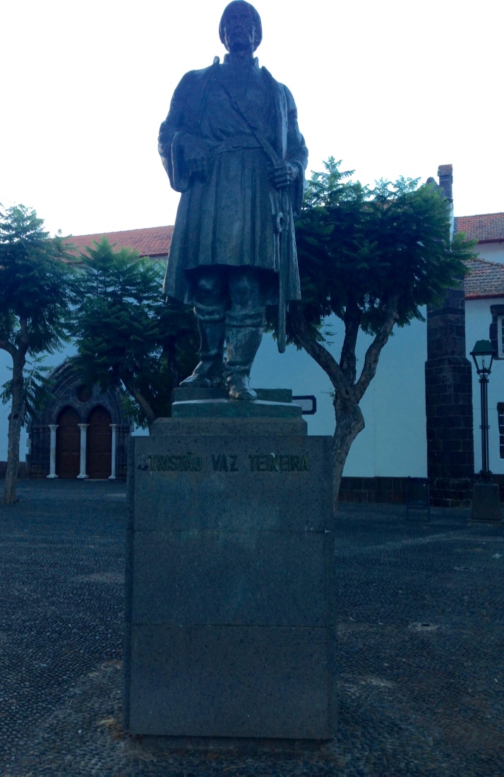 Estatua de Teixeira en el municipio de Machico.