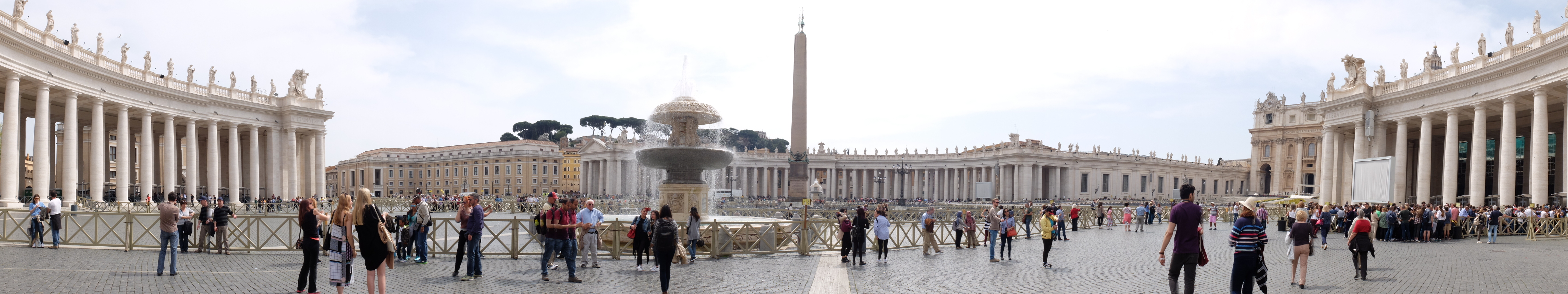 Plaza de San Pedro. Ciudad del Vaticano